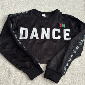 Size XS Zumba Dance Cropped Sweatshirt in Black